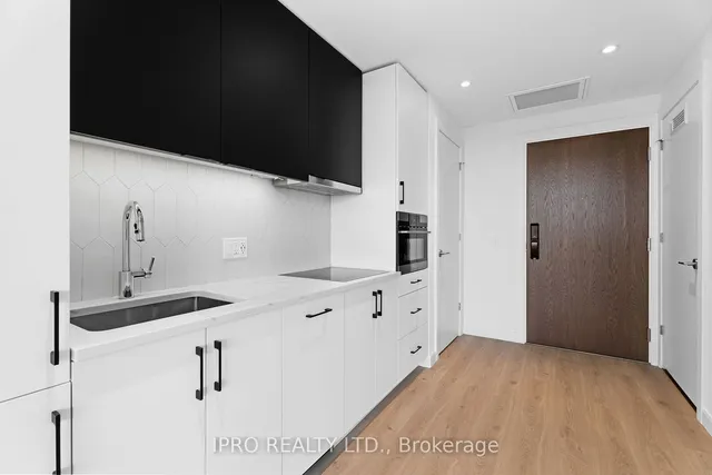 Additional image 8 of 741 King St Unit 509