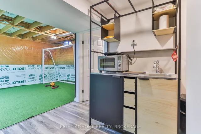 Additional image 37 of 2 Desantis Crt