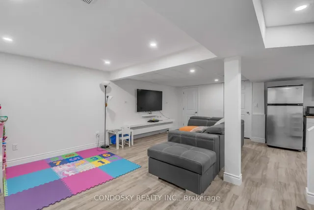 Additional image 31 of 182 Roberts Cres