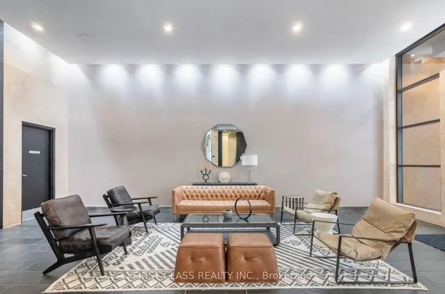 Additional image 17 of 59 East Liberty St Unit 1702