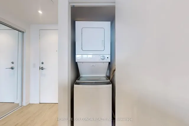 Additional image 23 of 85 wood St Unit PH08