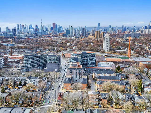 Additional image 30 of 1238 Dundas St Unit 613