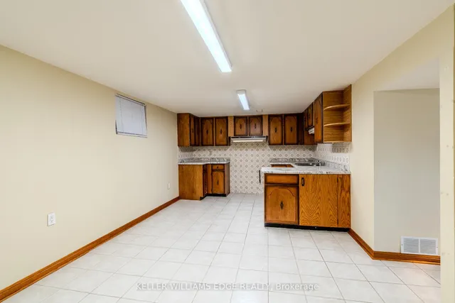 Additional image 32 of 57 Apted Ave