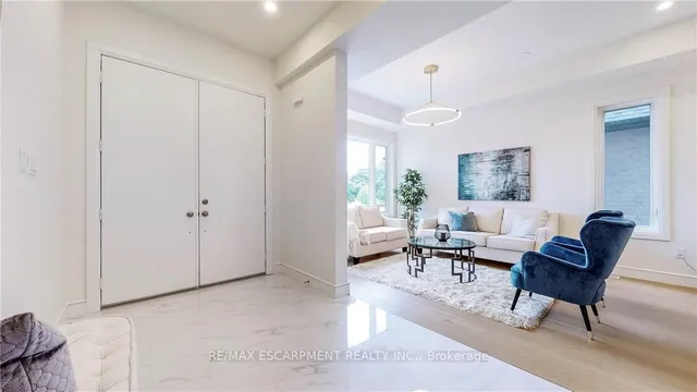 Additional image 30 of 382A Southcote Rd