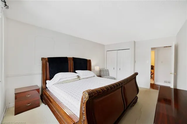 Additional image 19 of 12 Portal Crt