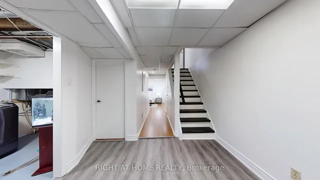 Additional image 21 of 38 Ponymill Dr