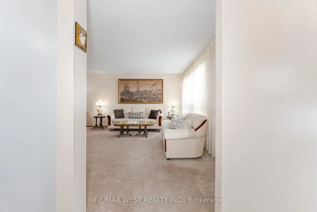 Additional image 7 of 79 Husband Dr