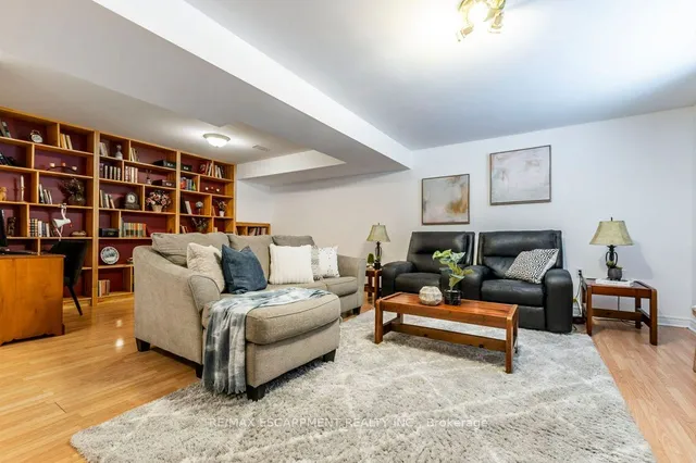 Additional image 36 of 62 Spadara Dr