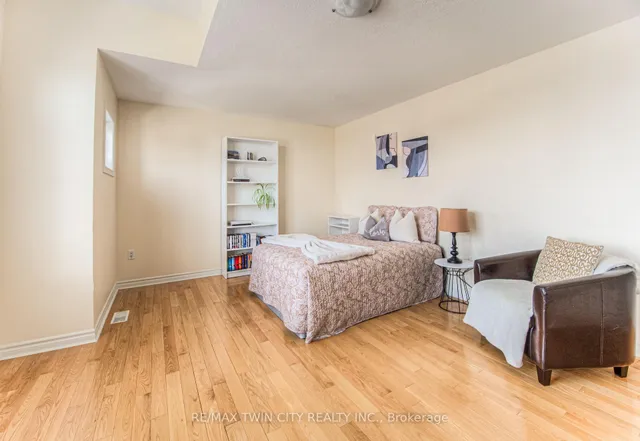 Additional image 22 of 159 Riehm St