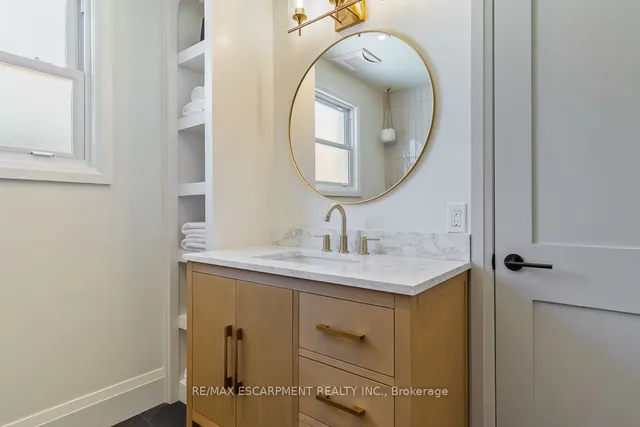 Additional image 26 of 694 Holt Dr