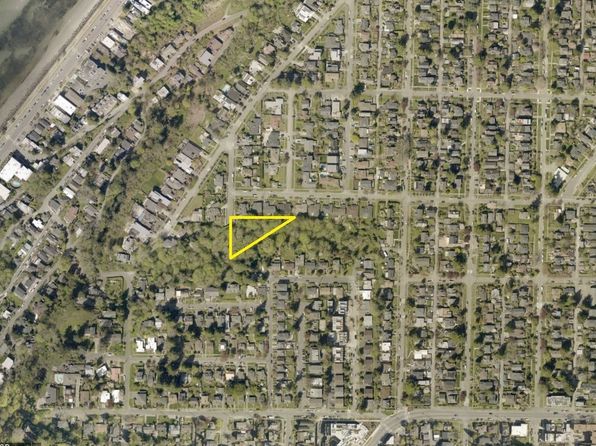 22 xx 50th Avenue SW, Seattle, WA 98116