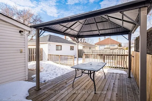 Additional image 25 of 134 Craigroyston Rd