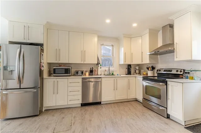 Additional image 4 of 374 Weber St