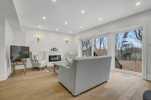 Additional image 11 of 160 Three Valleys Dr