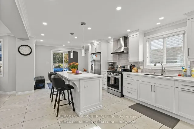 Additional image 10 of 21 Tuscani Dr