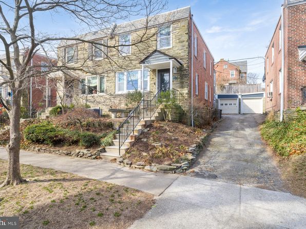 35 Woodale Ave, Philadelphia, PA 19118