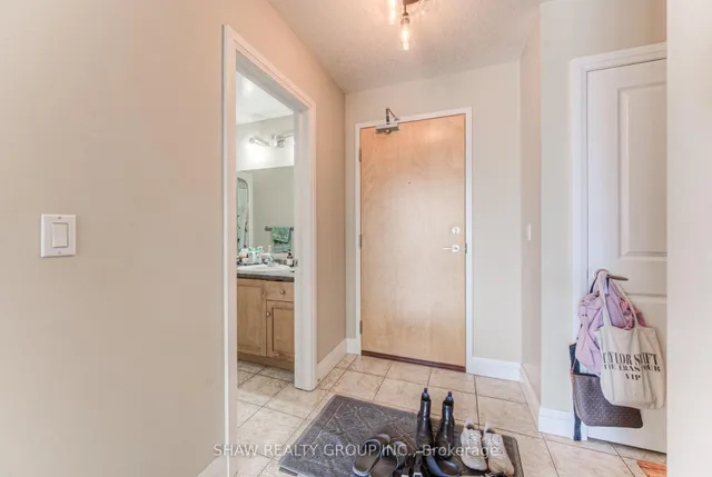 Additional image 19 of 165 Duke St Unit 106