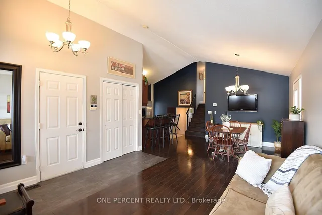 Additional image 5 of 552 Southridge Dr