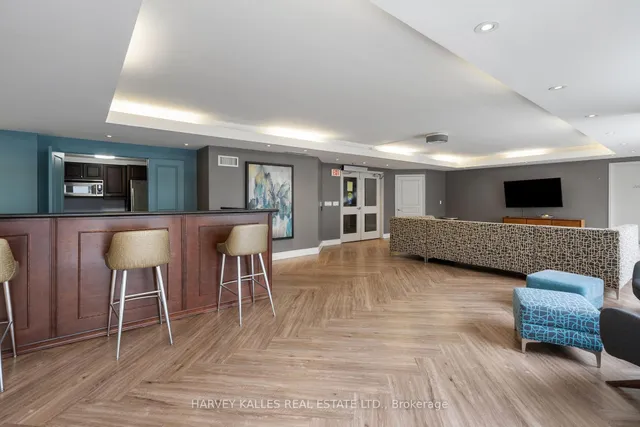 Additional image 33 of 140 Simcoe St Unit 1412