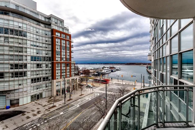 Additional image 29 of 600 Queens Quay Unit 606