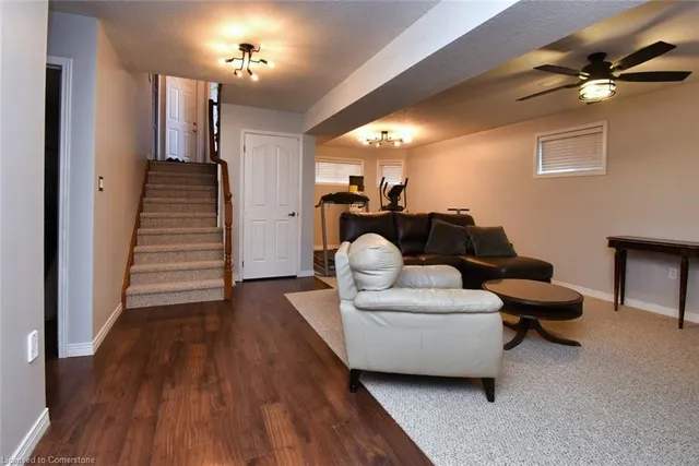 Additional image 31 of 47 Eringate Dr