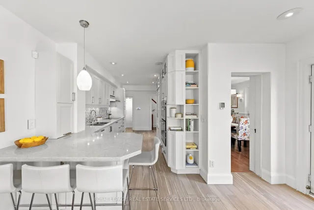 Additional image 13 of 210 Glengrove Ave