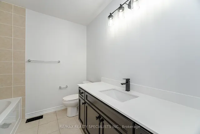 Additional image 36 of 31 Enford Cres