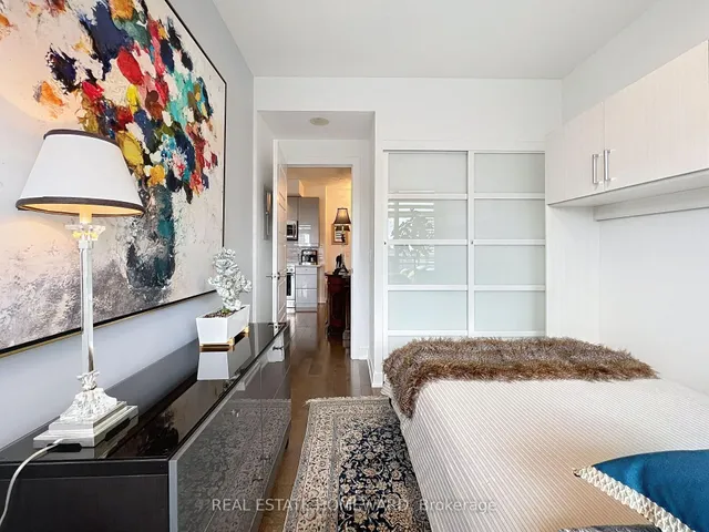 Additional image 26 of 28 Linden St Unit 1705