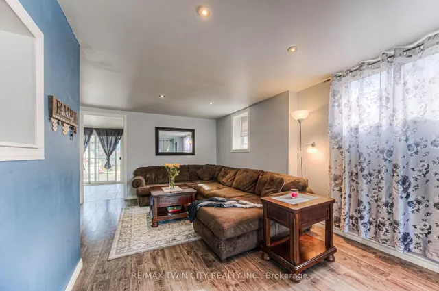 Additional image 16 of 87 6 Ave