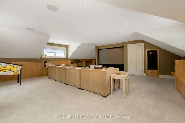 Additional image 22 of 13738 Sixth Line