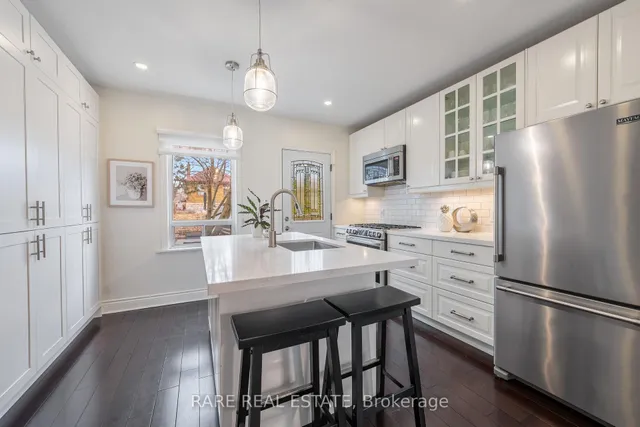 Additional image 10 of 152 Queensdale Ave