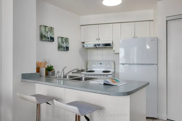 Additional image 14 of 650 Queens Quay Unit 1123