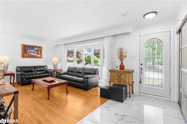 Additional image 4 of 2 Green Meadow Way