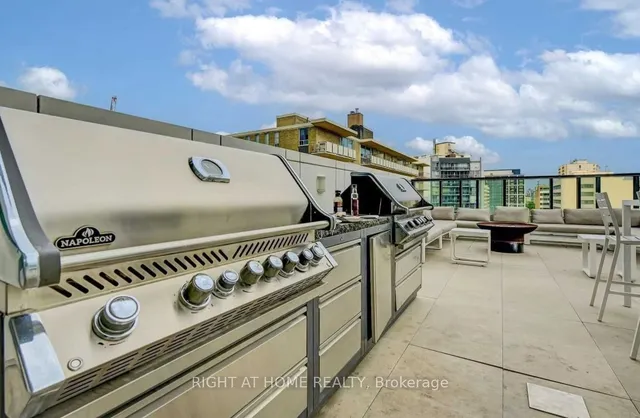 Additional image 25 of 185 Roehampton Ave Unit 2309