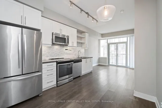 Additional image 6 of 525 Adelaide St Unit 1732