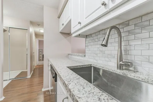 Additional image 5 of 3845 Lake Shore Blvd Unit 607