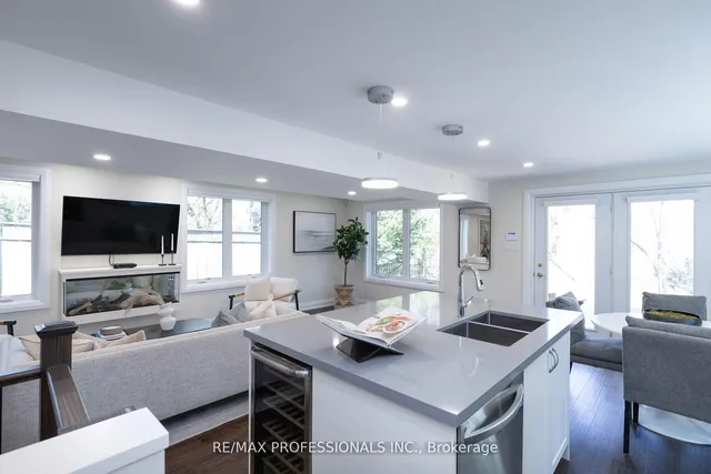 Additional image 20 of 2 Emery Circ