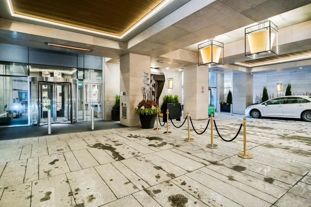 Additional image 33 of 200 Cumberland St Unit 3001