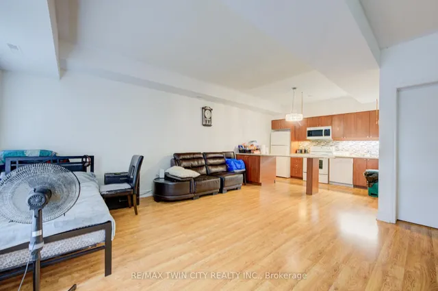 Additional image 6 of 5 Richgrove Dr Unit 114