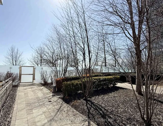 Additional image 28 of 39 Queens Quay Unit 840