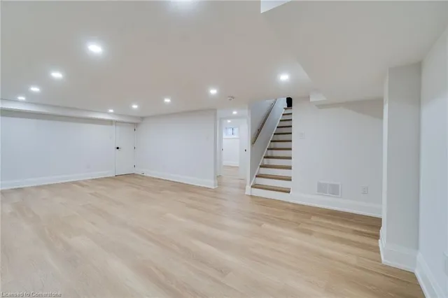 Additional image 14 of 121 Lake Avenue Dr