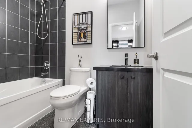 Additional image 34 of 12 Moorcroft Pl