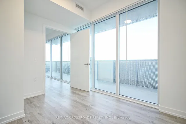 Additional image 10 of 138 Downes St Unit 7206