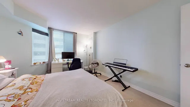 Additional image 23 of 711 Bay St Unit 912