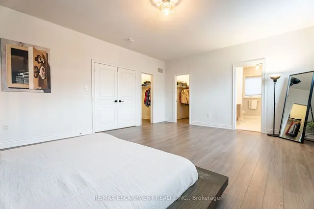 Additional image 24 of 266 Humphrey St