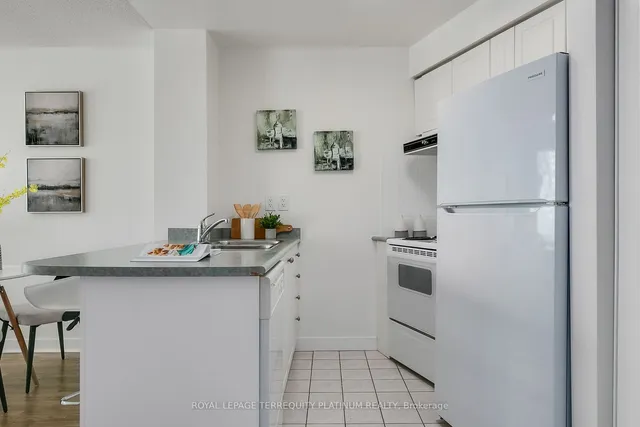 Additional image 13 of 650 Queens Quay Unit 1123