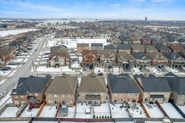 Additional image 33 of 101 Lesabre Cres