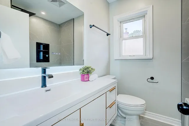 Additional image 24 of 8 Bellvare Cres