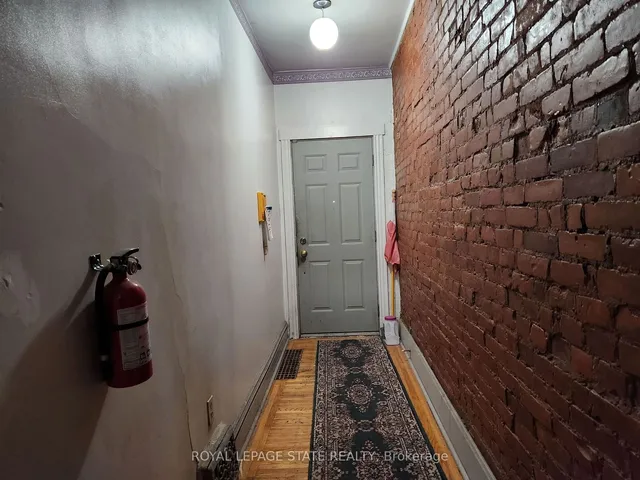 Additional image 20 of 25 Gladstone Ave