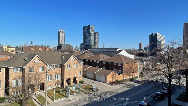 Additional image 42 of 1072 Lansdowne Ave